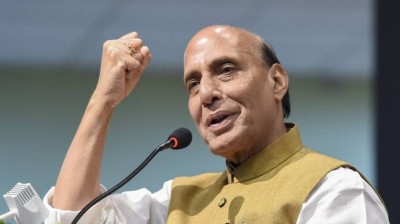 Defence Minister Rajnath Singh congratulates Mamata Banerjee on her victory