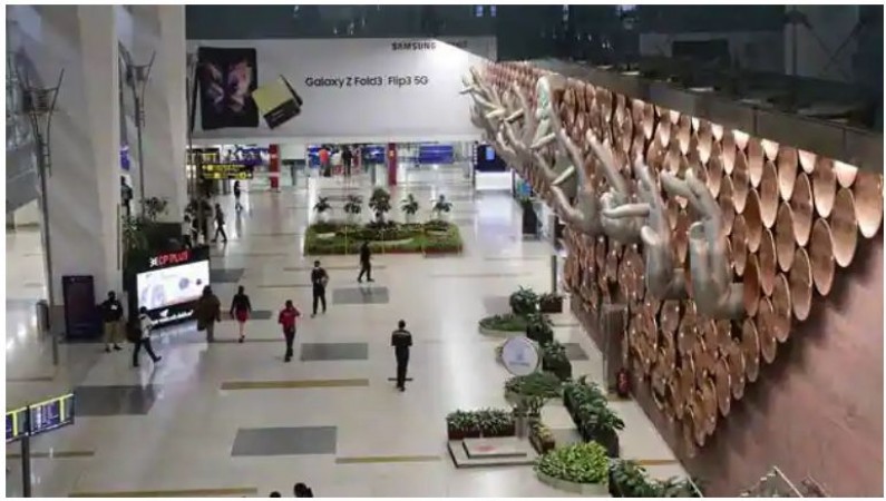 सरकार  ने दिल्ली हवाईअड्डे के तीनों टर्मिनलों पर ई-बोर्डिंग सुविधा स्थापित की