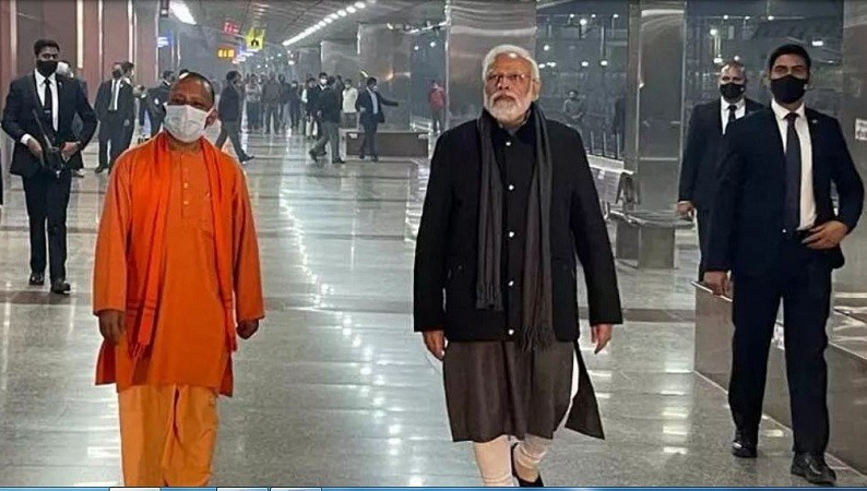 Prime Minister Narendra Modi pays a surprise visit to Varanasi station