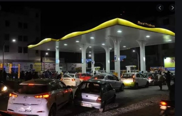 नवंबर में भारत की ईंधन मांग लगातार तीसरे महीने बढ़ी
