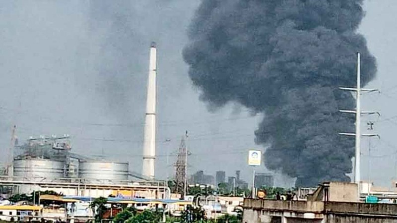 West Bengal: Haldia refinery fire kills 3 at least, injures 40