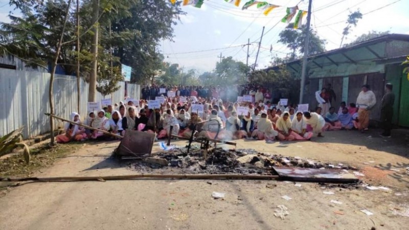 Violence in Manipur before elections: curfew imposed in Heirok village