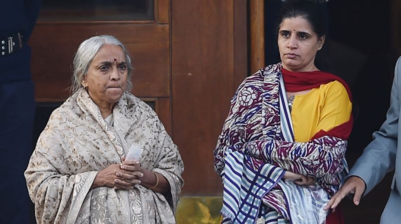 Kulbhushan mother and wife to meet Sushma Swaraj in Delhi