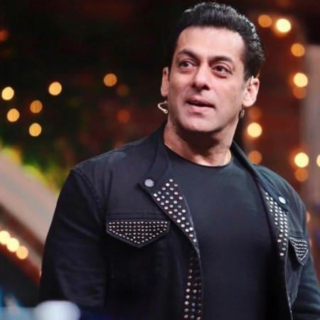 Salman Khan turns 55; He urges fans to not gather outside his house on birthday