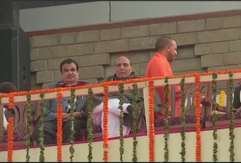 Swearing in ceremony of HP CM,  UP CM Yogi, and BJP dignitaries arrived in Ridge ground