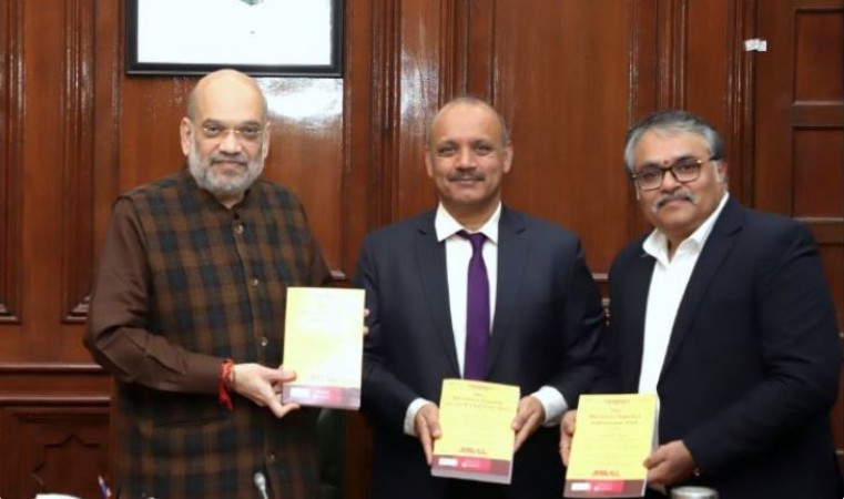 Amit Shah Unveils Comprehensive Reference Books on Approved Criminal Justice Laws