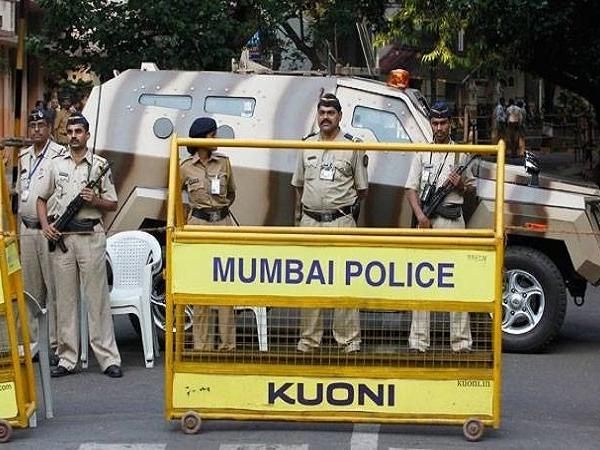 Mumbai to  station 3000 traffic cops across city to ensure safe celebrations in New Year's Eve