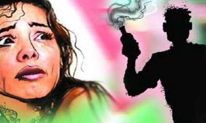 Telangana demands for lifetime imprisonment to Acid Attack convicts