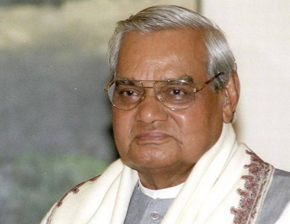 Atal Bihari Vajpayee's portrait is to install in the Central Hall of Parliament