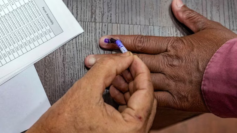 Delhi elections 2025: ECI begins counting votes, BJP leads on 31+ seats in early trends, AAP on 21