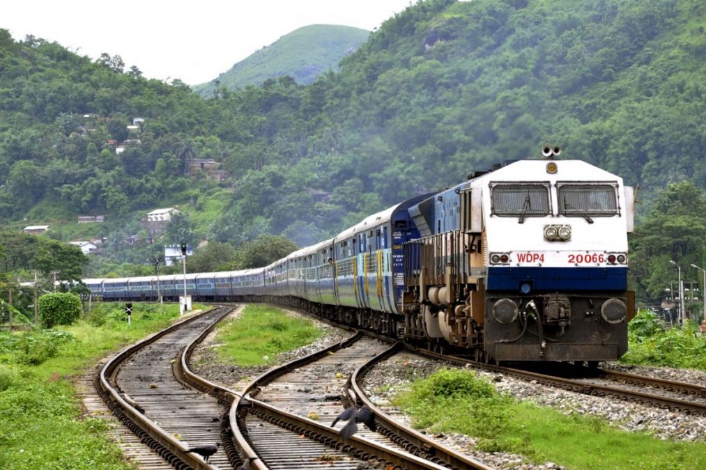 असम: रद्द की गई ट्रेनों को फिर से शुरू किया जाना चाहिए, एपीसीसी की मांग