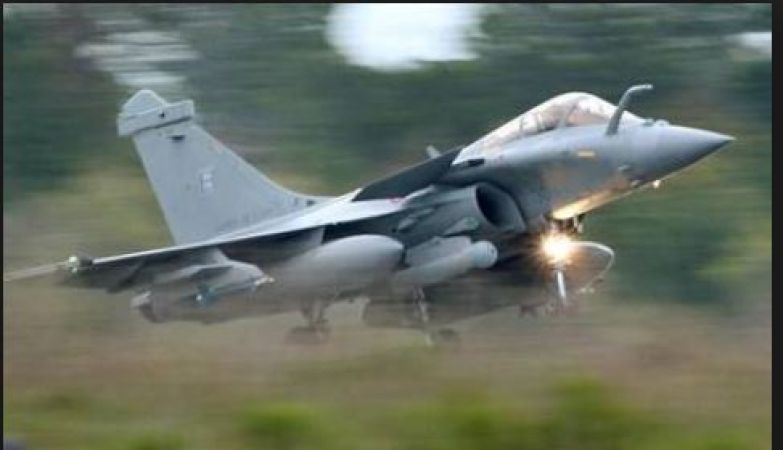 CAG report on Rafale Deal will present in Parliament today