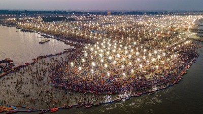 A sea of devotees at the Mahakumbh: More than 1.3 crore devotees take holy dip on Magh Purnima