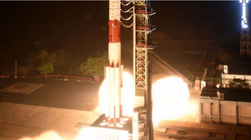 EOS-04  के द्वारा इसरो ने सफलतापूर्वक दो  उपग्रह लॉन्च किया