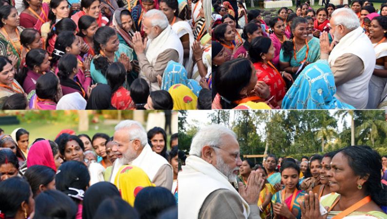 LPG Panchayat: 100 Women beneficiaries shares Ujjwala experience with PM Modi