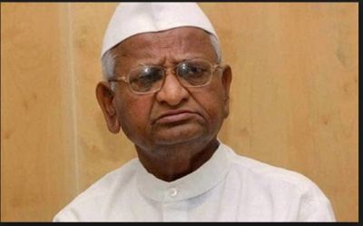 Social activist Anna Hazare admitted into a hospital