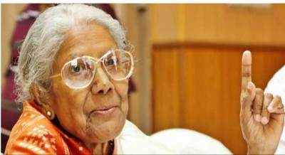 वेंकैया नायडू, पीएम मोदी ने बंगाली गायिका संध्या मुखोपाध्याय के निधन पर शोक व्यक्त किया