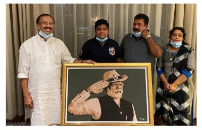 दुबई स्थित केरल के छात्र ने बनाई मोदी की तस्वीर, पीएम ने किया सम्मानित