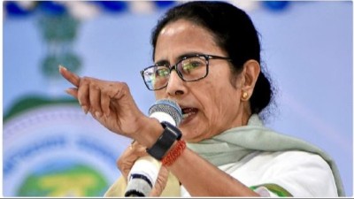 Mamata Banerjee Announces Salary Hike for Doctors in West Bengal