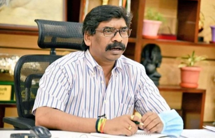 Hemant Soren's lawyer writes to EC amid crisis looming over chair
