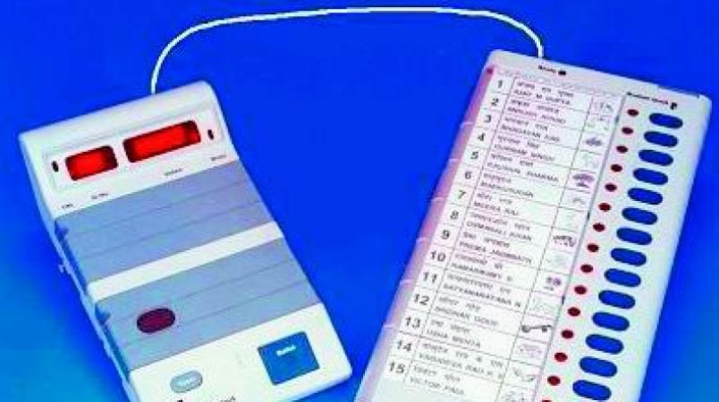 MP bye-poll results: Congress registers victory in Mungaoli; likely to win Kolaras too