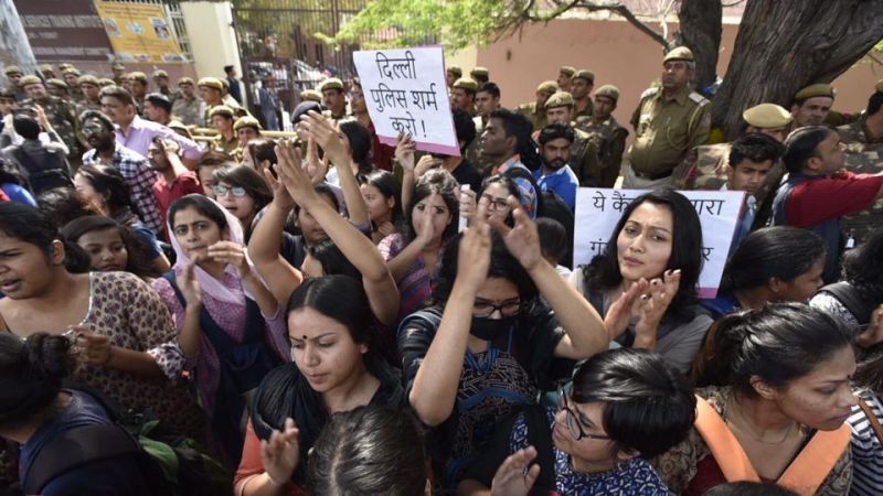 Left student faction is on the outskirts to support Gurmehar Kaur