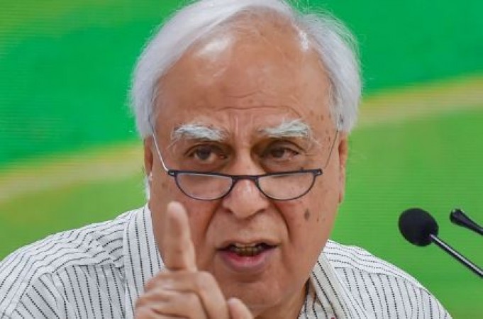 Kapil Sibal slams Kiren Rijiju for his comment on SC,  Did he take a U-Turn from what he said earlier?