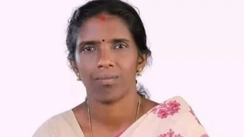 Kerala: Anandavalli who swept the office for 10 years, now becomes the panchayat president
