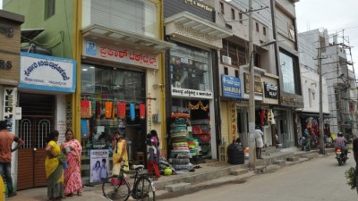 कर्नाटक में 24X7 घंटे कार्य करने के लिए जारी रहती है दुकानें