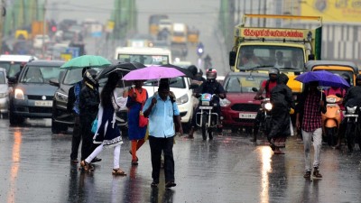 Incessant rains spells to continue in Chennai affecting daily life