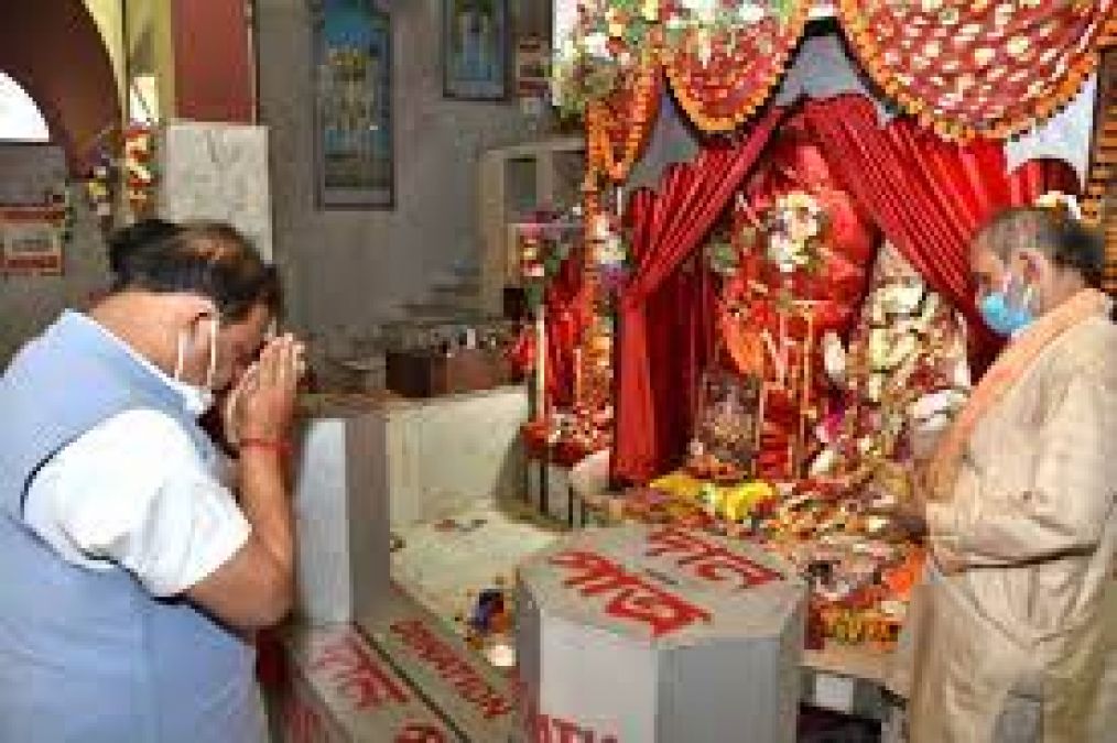 Himanta Biswa Sarma offers prayers at Uggratara Devalaya for PM Modi's wellbeing