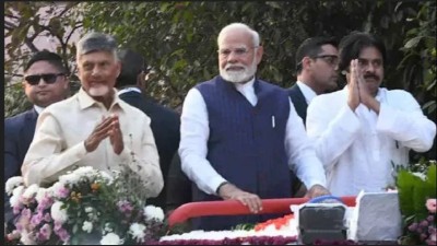 PM Modi Leads Roadshow in Andhra Pradesh, Announces Major Green Energy and Infrastructure Projects