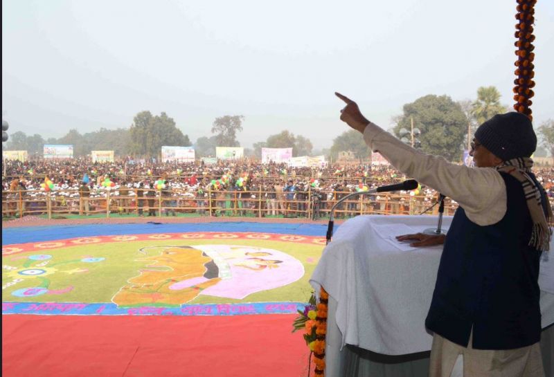Vikas Sameeksha Yatra:  CM Nitish laid stone of 63 schemes worth Rs 228 crore