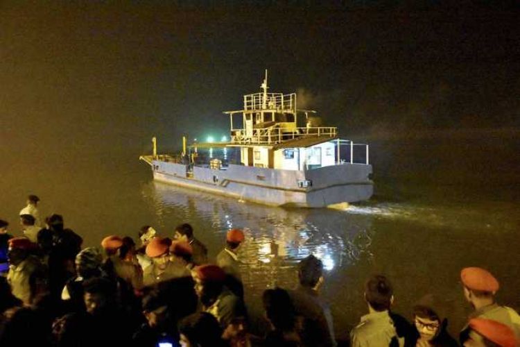 Overcrowded boat sinks in Ganga, death toll swells to 21
