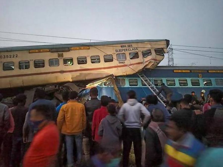 ट्रेन दुर्घटना में घायल असम के व्यक्ति का परिवार मस्जिद की लाउडस्पीकरों के माध्यम से मिला