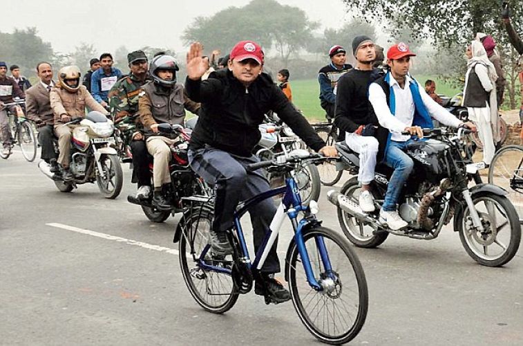 “SON”RISE IN SP: Akhilesh gets “Cycle”, party name