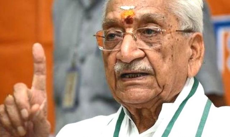 Former Vishwa Hindu Parishad President Vishnu Hari Dalmia  passes away