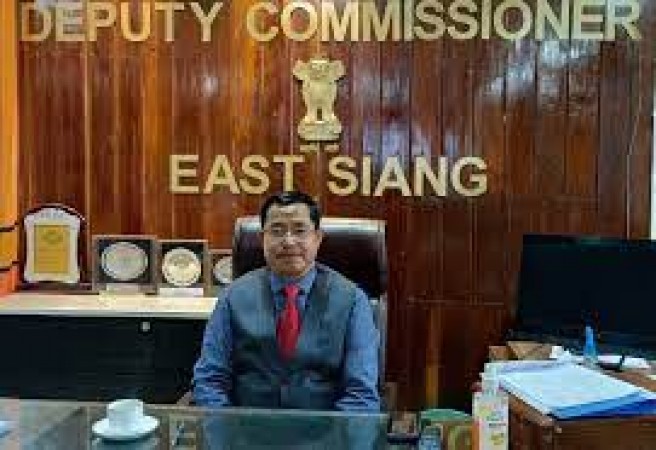 Tayi Taggu takes the new deputy commissioner charge of East Siang district