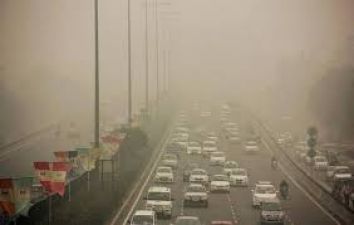 Delhi Suffers from low visibility, air and rail traffic disrupted
