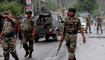 Terrorist attack on Srinagar, 3 Policeman killed and 1 injured