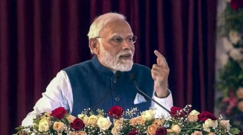 PM Modi inaugurates development projects in Karnataka