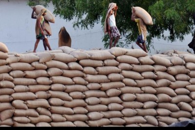 Andhra Pradesh: CM takes initiative to provide quality rice at doorstep of ration cardholders