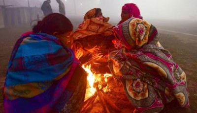 दिल्ली-NCR में शीतलहर और घने कोहरे के कारण फ्लाइट्स प्रभावित, येलो अलर्ट जारी