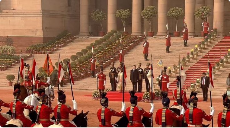 President Droupadi Murmu unfurls Tricolour,  World Leaders Extend Warm Wishes to India