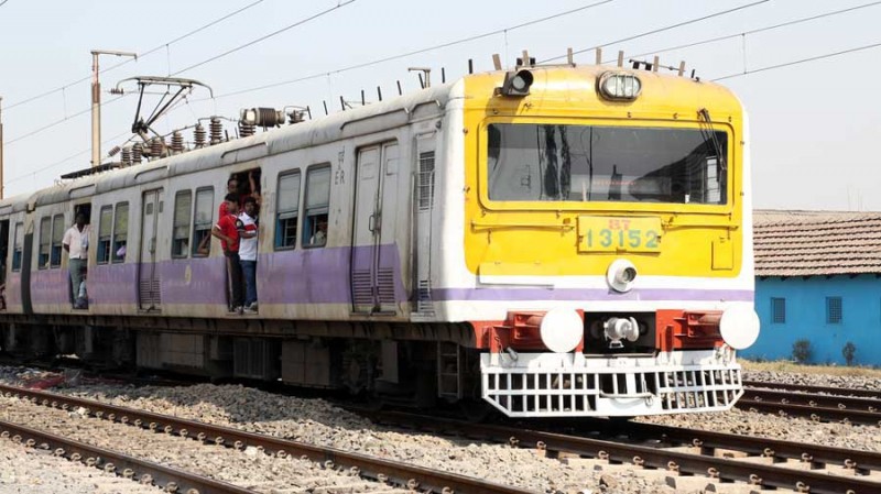 आम जनता के लिए इस दिन से शुरू होगी मुंबई उपनगरीय रेल सेवाएं
