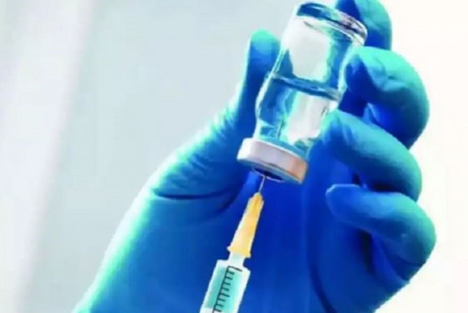 UP: Elderly vaccinated 5 times, 6th time vaccination date arrived
