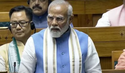 PM Modi Blasts Rahul Gandhi’s 'Hindu Hinsak' Remark in Lok Sabha Address