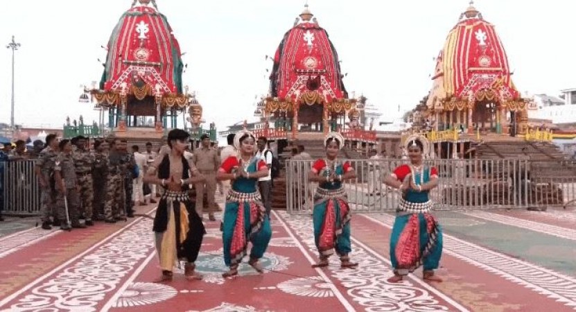 Annual Lord Jagannath Rath Yatra Begins in Puri with President Droupadi Murmu in Attendance