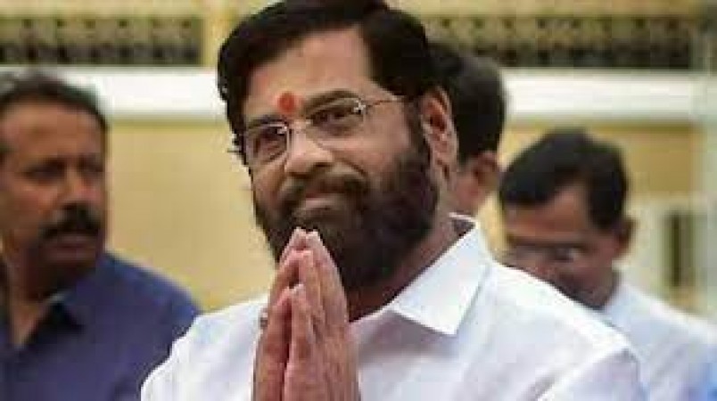 Maharashtra Speaker Sends Notices to Shiv Sena MLAs Amid Political Turmoil