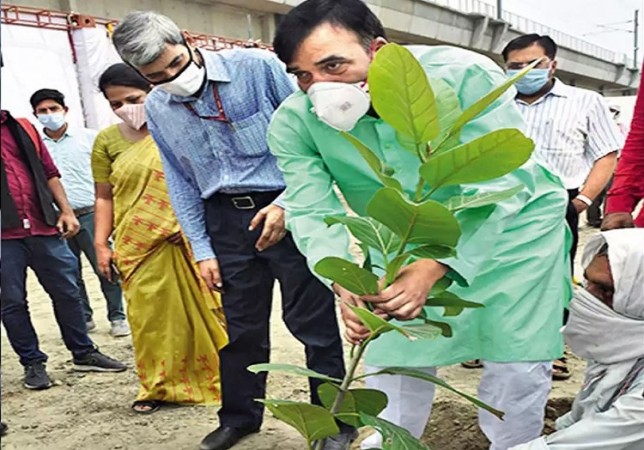 पर्यावरण मंत्री ने दिल्ली में मेगा प्लांटेशन अभियान की शुरुआत की